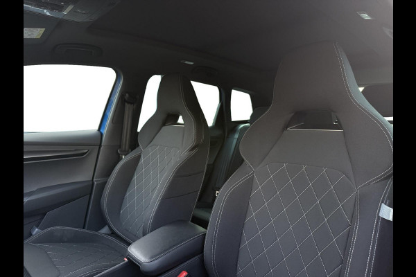 Škoda Karoq 1.5 TSI ACT Sportline Business|Pano Trekhaak Dealer OH Sportstoelen App Connect ACC Canton Elektrische kofferklep Nap