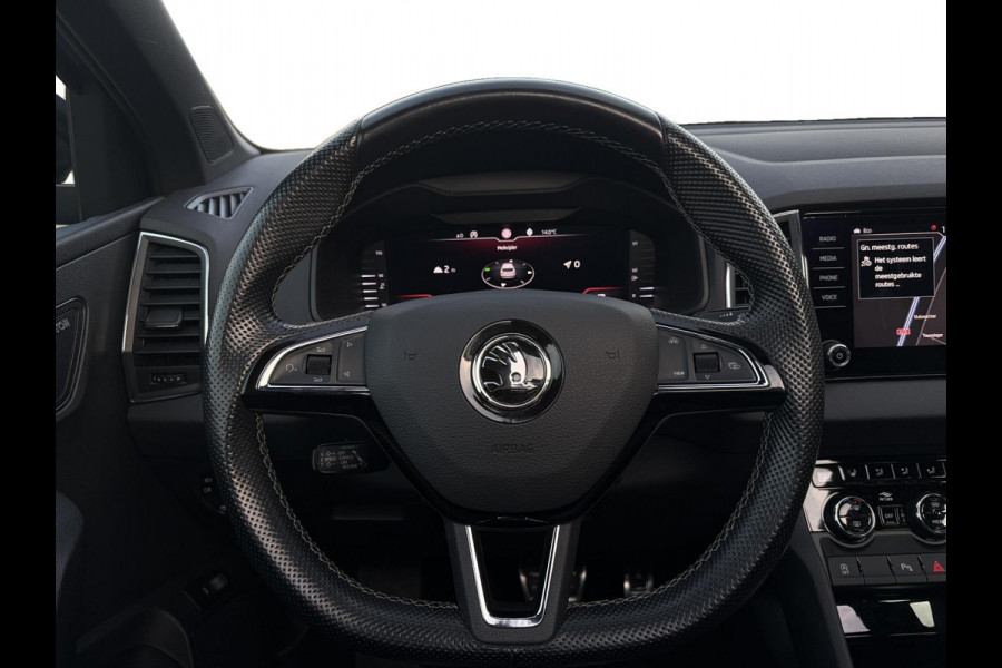 Škoda Karoq 1.5 TSI ACT Sportline Business|Pano Trekhaak Dealer OH Sportstoelen App Connect ACC Canton Elektrische kofferklep Nap