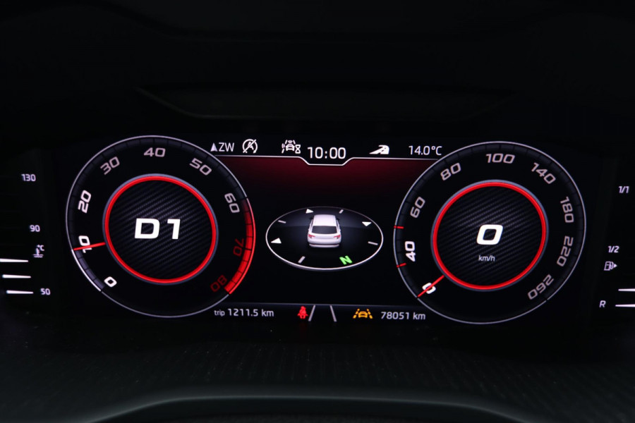 Škoda Karoq 1.5 TSI ACT Sportline Business|Pano Trekhaak Dealer OH Sportstoelen App Connect ACC Canton Elektrische kofferklep Nap