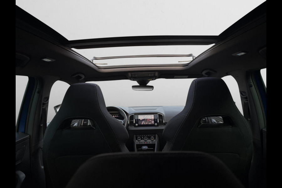 Škoda Karoq 1.5 TSI ACT Sportline Business|Pano Trekhaak Dealer OH Sportstoelen App Connect ACC Canton Elektrische kofferklep Nap