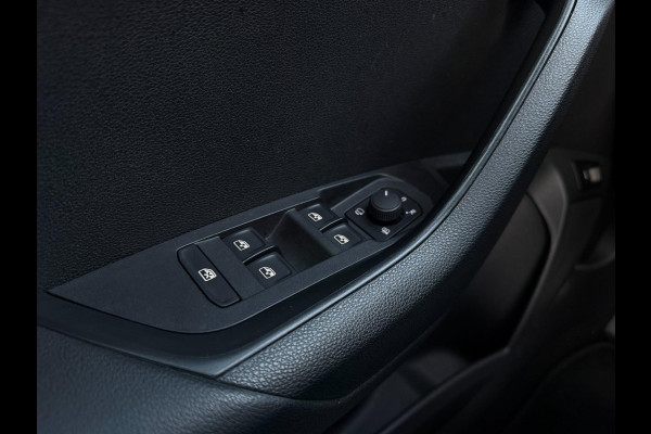 Škoda Karoq 1.5 TSI ACT Sportline Business|Pano Trekhaak Dealer OH Sportstoelen App Connect ACC Canton Elektrische kofferklep Nap