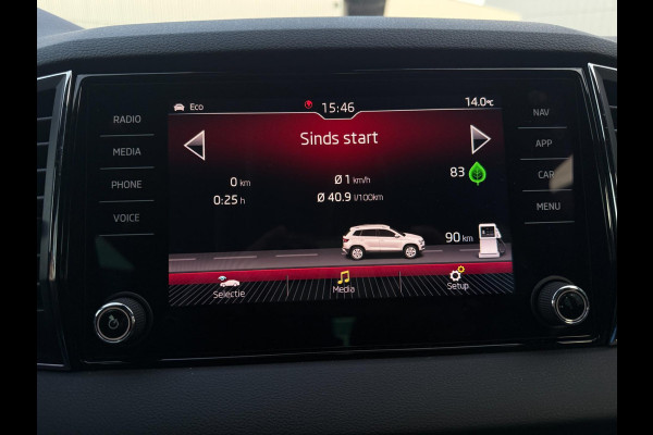 Škoda Karoq 1.5 TSI ACT Sportline Business|Pano Trekhaak Dealer OH Sportstoelen App Connect ACC Canton Elektrische kofferklep Nap