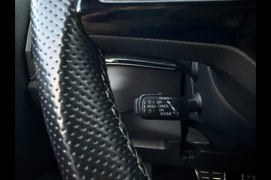 Škoda Karoq 1.5 TSI ACT Sportline Business|Pano Trekhaak Dealer OH Sportstoelen App Connect ACC Canton Elektrische kofferklep Nap