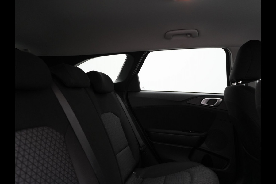 Kia Ceed Sportswagon 1.0 T-GDi ComfortLine 101pk Dealer O.H. | Camera | Apple Carplay | Stoelen & Stuur Verwarmd | Cruise Control | DAB |