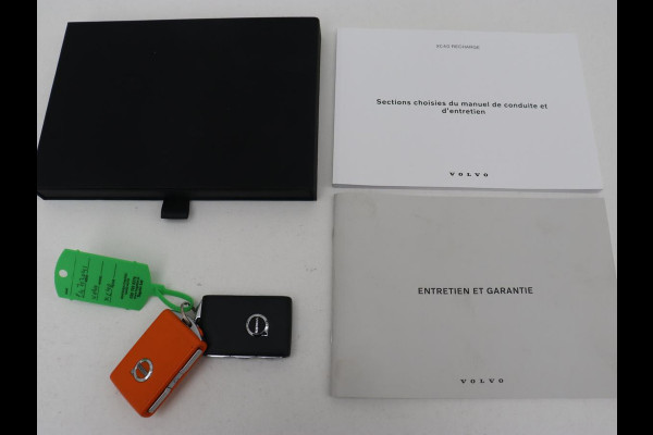 Volvo XC40 1.5 T4 Recharge Business | Adaptive cruise | Camera | Carplay | Navigatie | Full LED | 18'' | Parkeerhulp | Digital Cockpit | PHEV | Plug In