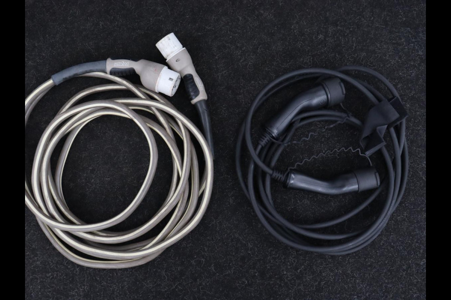 Volvo XC40 1.5 T4 Recharge Business | Adaptive cruise | Camera | Carplay | Navigatie | Full LED | 18'' | Parkeerhulp | Digital Cockpit | PHEV | Plug In