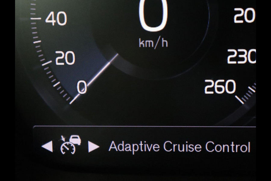 Volvo XC40 1.5 T4 Recharge Business | Adaptive cruise | Camera | Carplay | Navigatie | Full LED | 18'' | Parkeerhulp | Digital Cockpit | PHEV | Plug In