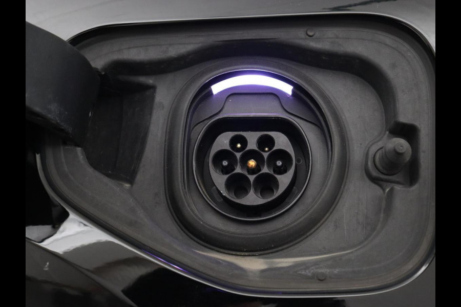 Volvo XC40 1.5 T4 Recharge Business | Adaptive cruise | Camera | Carplay | Navigatie | Full LED | 18'' | Parkeerhulp | Digital Cockpit | PHEV | Plug In