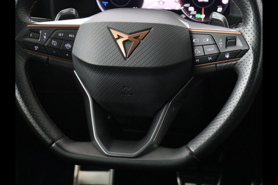 CUPRA Leon 1.4 eHybrid VZ | 245pk | Trekhaak | Stoelverwarming | Adaptive cruise | Carplay | Navigatie | Stuurverwarming | Keyless | Full LED | Sportstoelen | PHEV | Plug In