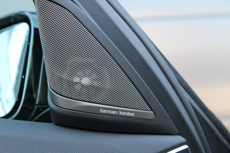 BMW 5 Serie 530e Business Edition Plus | M-SPORT | BTW | PANO | H/K | HUD | 360 | KEYLESS | STUURVERW | ADAPTIEF ONDERSTEL |