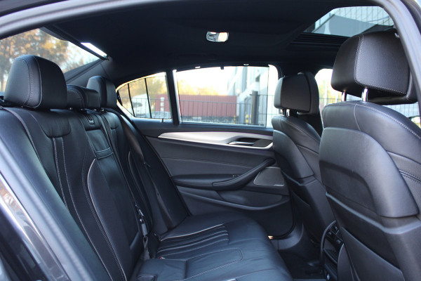 BMW 5 Serie 530e Business Edition Plus | M-SPORT | BTW | PANO | H/K | HUD | 360 | KEYLESS | STUURVERW | ADAPTIEF ONDERSTEL |