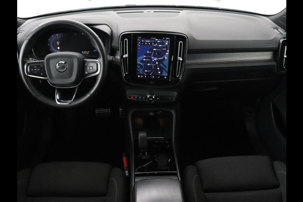 Volvo XC40 Recharge Core | Stoel & stuurverwarming | 20'' | Camera | Carplay | Navigatie | Getint glas | Full LED | DAB | Parkeerhulp | Inscription metallic lak
