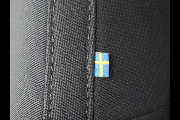 Volvo XC40 Recharge Core | Stoel & stuurverwarming | 20'' | Camera | Carplay | Navigatie | Getint glas | Full LED | DAB | Parkeerhulp | Inscription metallic lak