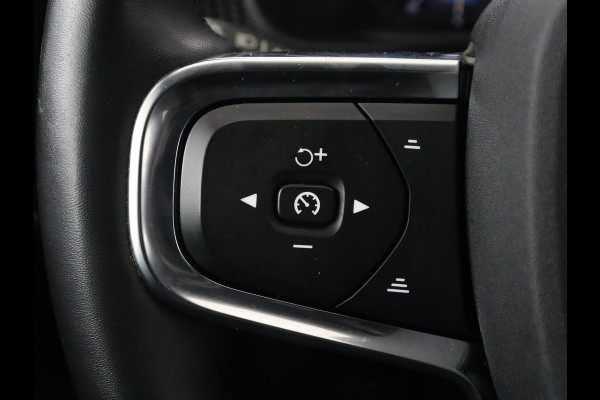 Volvo XC40 Recharge Core | Stoel & stuurverwarming | 20'' | Camera | Carplay | Navigatie | Getint glas | Full LED | DAB | Parkeerhulp | Inscription metallic lak