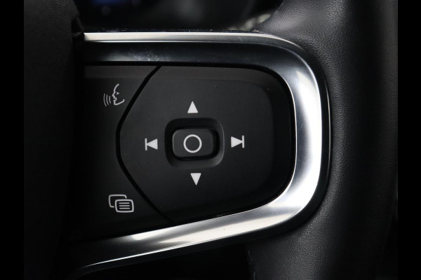 Volvo XC40 Recharge Core | Stoel & stuurverwarming | 20'' | Camera | Carplay | Navigatie | Getint glas | Full LED | DAB | Parkeerhulp | Inscription metallic lak
