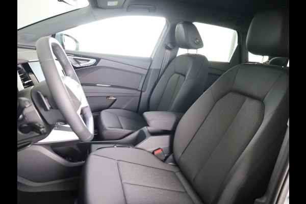 Audi Q4 e-tron 40 Edition 63 kWh | Stoelverwarming voor | Ledkoplampen | Elektrische achterklep | 19'' lichtmetalen velgen |