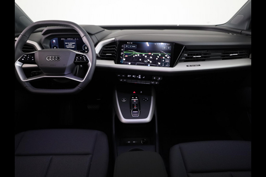 Audi Q4 e-tron 40 Edition 63 kWh | Stoelverwarming voor | Ledkoplampen | Elektrische achterklep | 19'' lichtmetalen velgen |