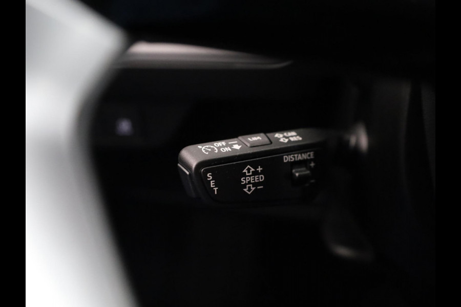 Audi Q4 e-tron 40 Edition 63 kWh | Stoelverwarming voor | Ledkoplampen | Elektrische achterklep | 19'' lichtmetalen velgen |