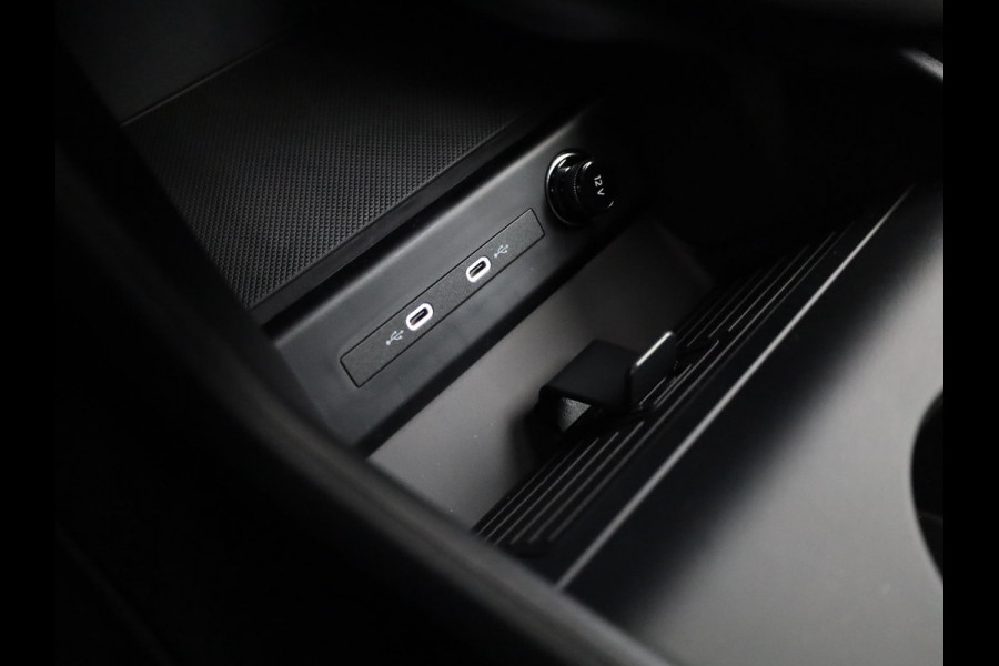 Audi Q4 e-tron 40 Edition 63 kWh | Stoelverwarming voor | Ledkoplampen | Elektrische achterklep | 19'' lichtmetalen velgen |