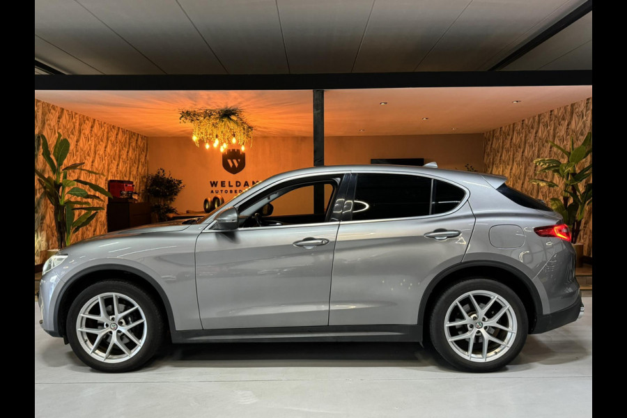 Alfa Romeo Stelvio 2.0 Turbo First Edition Garantie Memory StuurVW StoelVW Camera Elek Achterklep Leder Cruise Clima Navi Rijklaar
