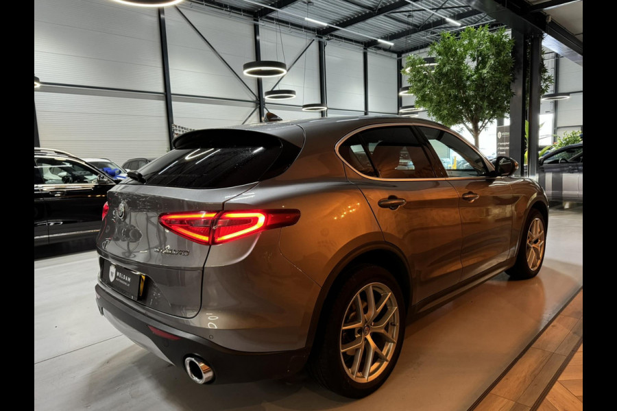Alfa Romeo Stelvio 2.0 Turbo First Edition Garantie Memory StuurVW StoelVW Camera Elek Achterklep Leder Cruise Clima Navi Rijklaar
