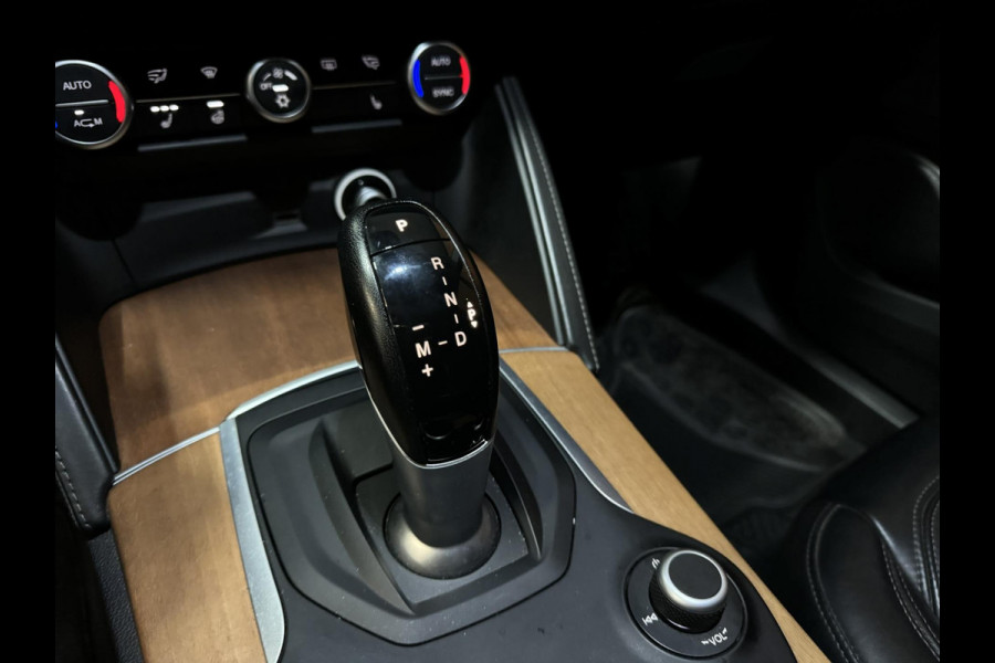 Alfa Romeo Stelvio 2.0 Turbo First Edition Garantie Memory StuurVW StoelVW Camera Elek Achterklep Leder Cruise Clima Navi Rijklaar