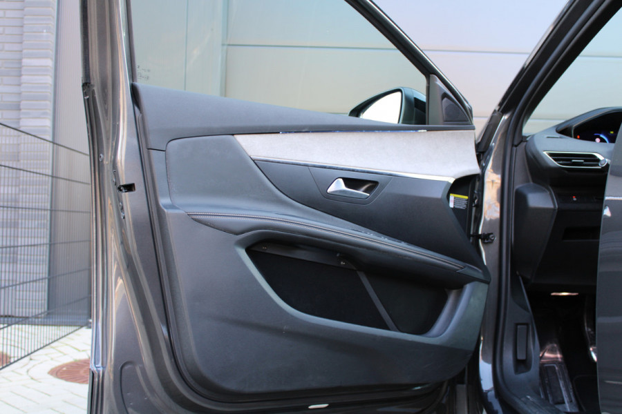 Peugeot 3008 1.2 PureTech GT | BTW | CAMERA | ACC | DODEHOEK | KEYLESS |