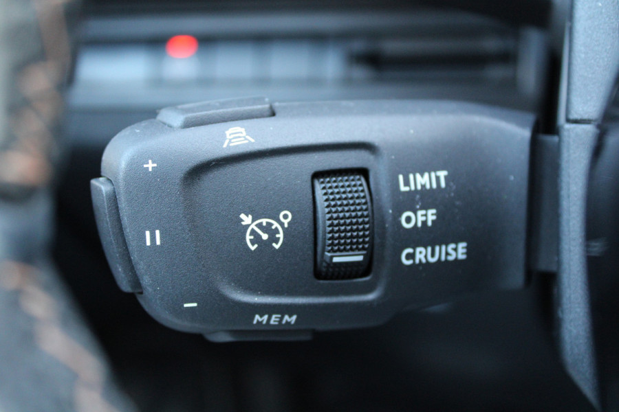 Peugeot 3008 1.2 PureTech GT | BTW | CAMERA | ACC | DODEHOEK | KEYLESS |