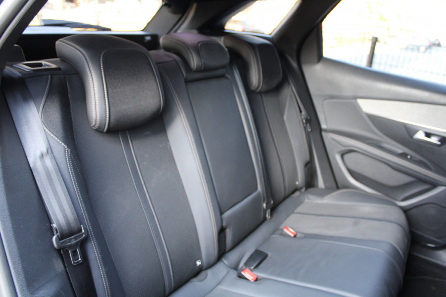 Peugeot 3008 1.2 PureTech GT | BTW | CAMERA | ACC | DODEHOEK | KEYLESS |