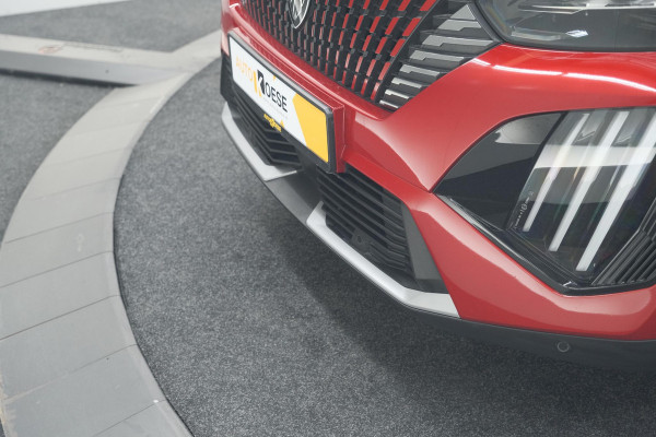 Peugeot 2008 PureTech 130 EAT8 GT | 360 Camera | Stoelmassage | Adaptieve Cruise Control | Dodehoekdetectie