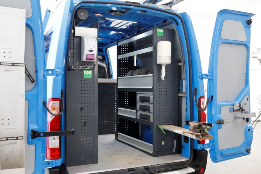 Renault Master T35 2.3 dCi 130pk E6 L2H2 Airco/Inrichting/2x Schuifdeur 09-2019