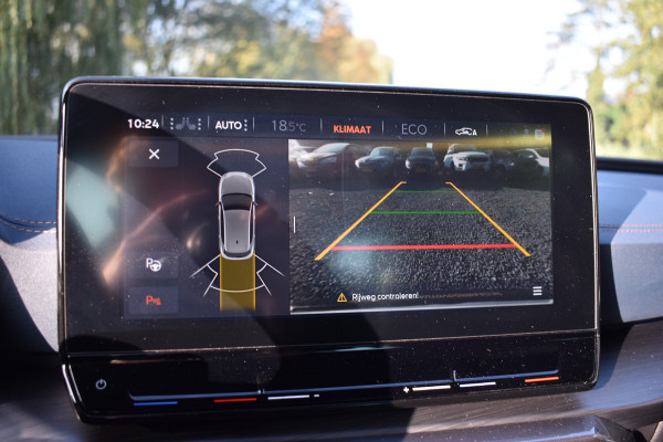 CUPRA Leon e-HYBRID 204PK DSG BUSINESS SPORT LEDER/CAMERA/NAVI/CARPLAY