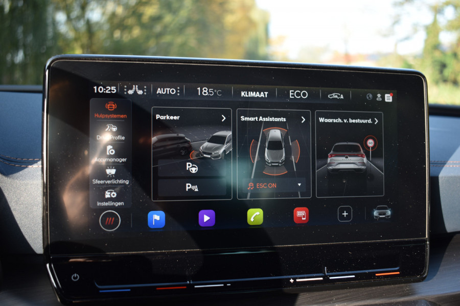 CUPRA Leon e-HYBRID 204PK DSG BUSINESS SPORT LEDER/CAMERA/NAVI/CARPLAY