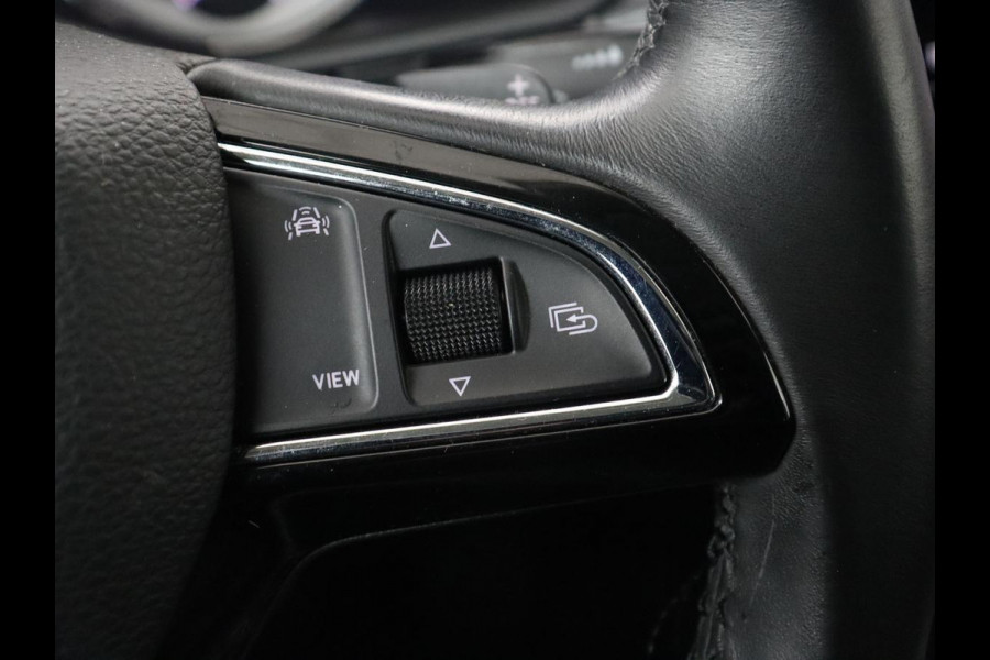 Škoda Superb 1.4 TSI iV Business Edition | 1e eigenaar | Stoelverwarming | Camera | Carplay | Full LED | Navigatie | Cruise control | Climate control | PHEV | Plug In