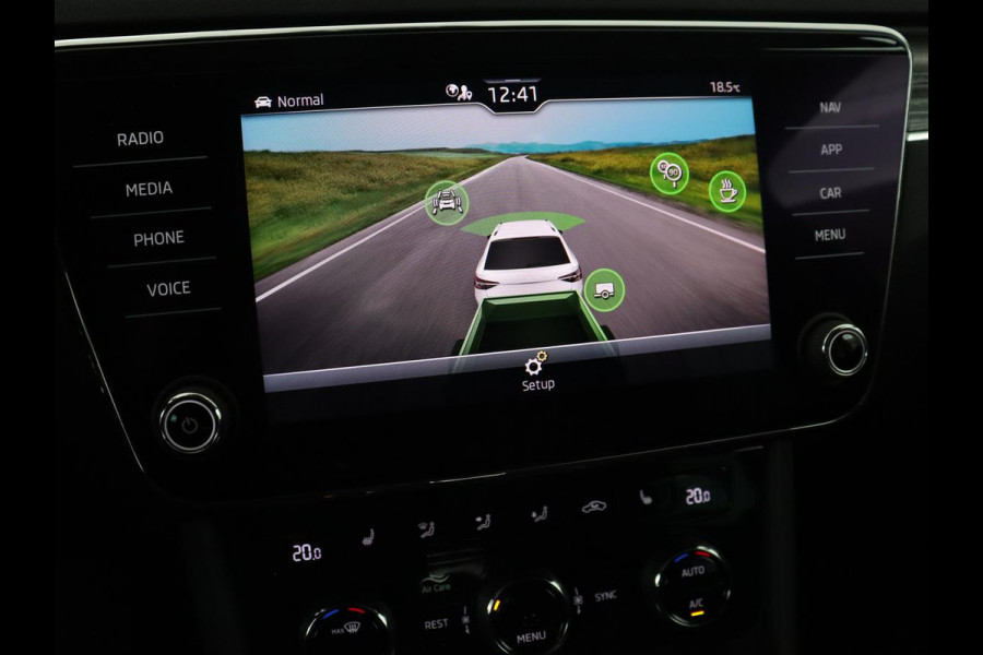 Škoda Superb 1.4 TSI iV Business Edition | 1e eigenaar | Stoelverwarming | Camera | Carplay | Full LED | Navigatie | Cruise control | Climate control | PHEV | Plug In