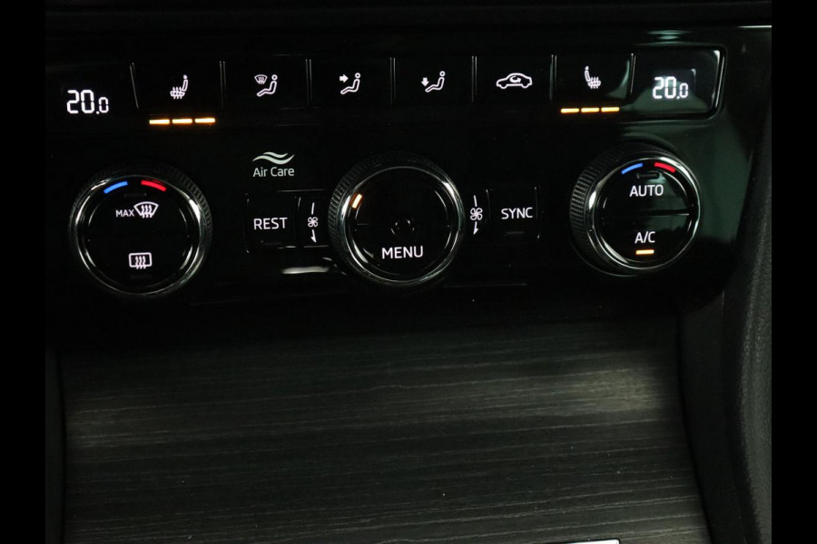 Škoda Superb 1.4 TSI iV Business Edition | 1e eigenaar | Stoelverwarming | Camera | Carplay | Full LED | Navigatie | Cruise control | Climate control | PHEV | Plug In