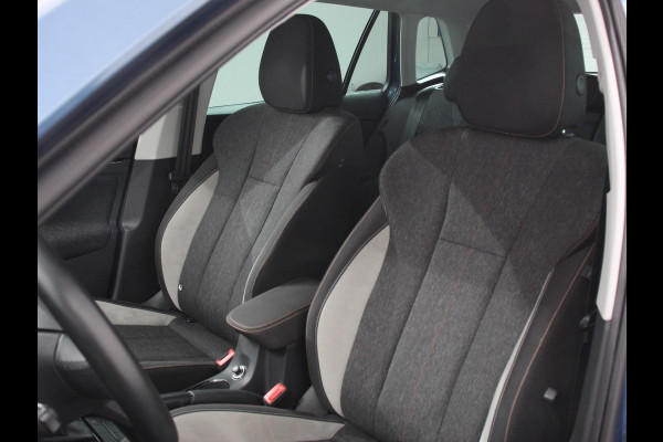 Škoda Kamiq 1.0 TSI DSG Style Navigatie Apple Carplay/Android Auto Virtual Cockpit Lane Assist 17 Inch Lichtmetalen Velgen