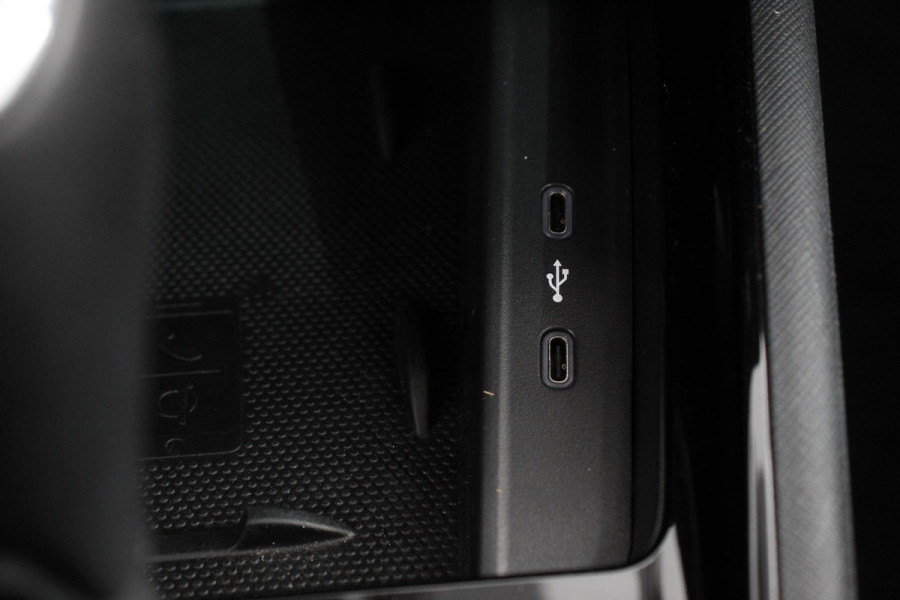 Škoda Kamiq 1.0 TSI DSG Style Navigatie Apple Carplay/Android Auto Virtual Cockpit Lane Assist 17 Inch Lichtmetalen Velgen