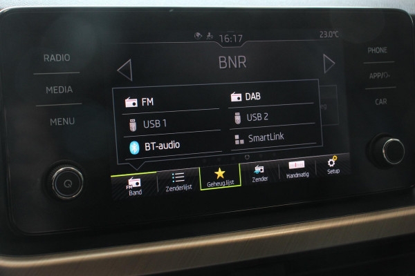 Škoda Kamiq 1.0 TSI DSG Style Navigatie Apple Carplay/Android Auto Virtual Cockpit Lane Assist 17 Inch Lichtmetalen Velgen