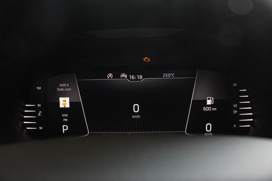 Škoda Kamiq 1.0 TSI DSG Style Navigatie Apple Carplay/Android Auto Virtual Cockpit Lane Assist 17 Inch Lichtmetalen Velgen