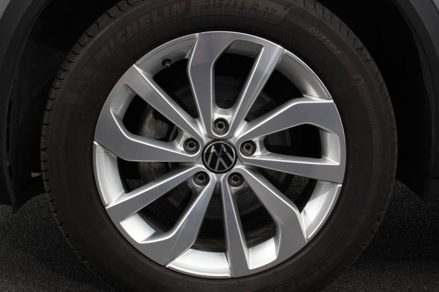 Volkswagen T-Roc 1.5 TSI 150pk DSG Style | Navigatie | Apple Carplay/Android Auto | Parkeersensoren | Camera | Adaptive Cruise Control | Blind Spot Assist | Park Assist | Stoel- en stuurverwarming | Elektrische achterklep | LED-koplampen