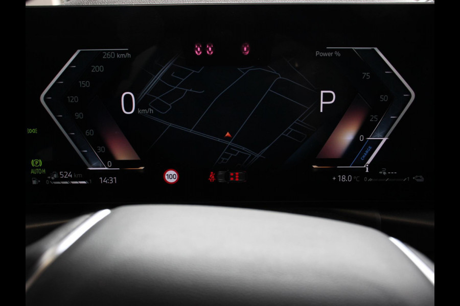 BMW 3 Serie Touring 320e Climate control Adaptive cruise control Parkeersensoren Navigatie LED Apple Carplay/ Android Auto