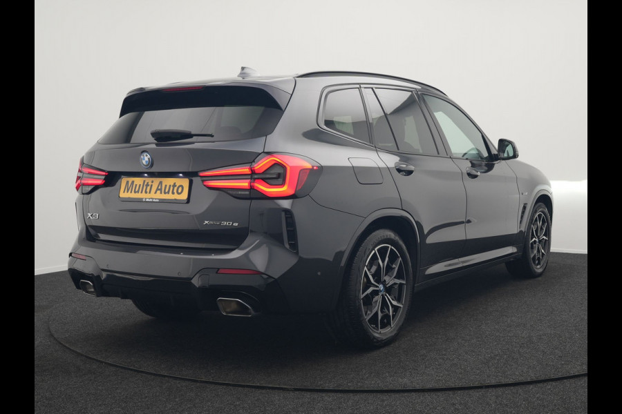 BMW X3 xDrive30e M Sport FACELIFT Plug In Hybrid 293pk Dealer O.H. PHEV | Panodak | Laser LED | Head Up | 360 Camera | Lederen Sportstoelen Memory & Verwarmd | Apple Carplay | Sfeerverlichting | Stuur Verwarmd | Keyless | Blis | Navigatie | Virtual | DAB |