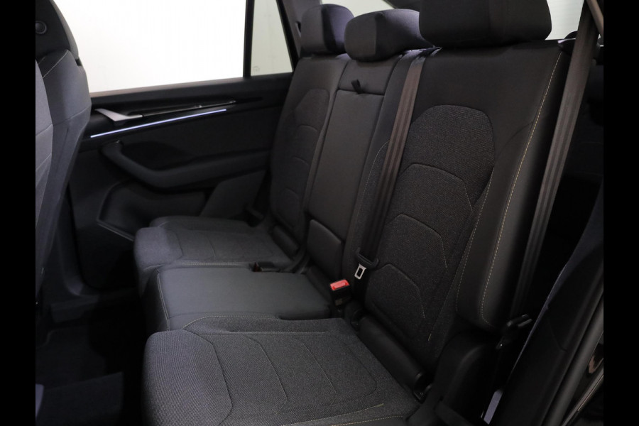 Škoda Kodiaq 1.5 TSI MHEV Business Edition 7p. 150 pk Automaat (DSG) | Verlengde garantie | Navigatie | Panoramadak | Trekhaak (wegklapbaar) | Parkeersensoren | Achteruitrijcamera | Matrix LED koplampen |