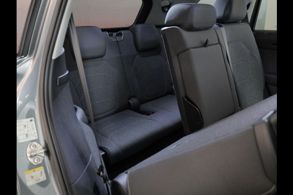 Škoda Kodiaq 1.5 TSI MHEV Business Edition 7p. 150 pk Automaat (DSG) | Verlengde garantie | Navigatie | Panoramadak | Trekhaak (wegklapbaar) | Parkeersensoren | Achteruitrijcamera | Matrix LED koplampen |