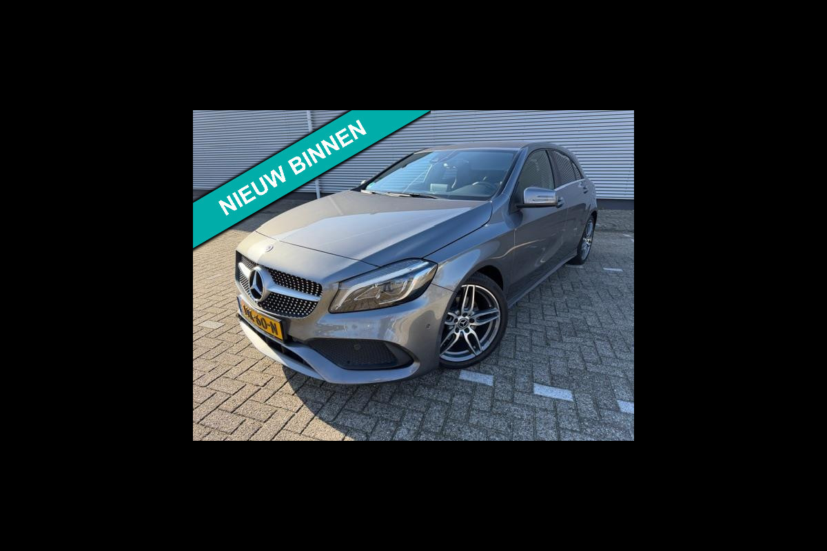 Mercedes-Benz A-Klasse 180 Ambition AMG-Line ,Navigatie, Xenon/Led, Lm velgen, afn.Trekhaak,