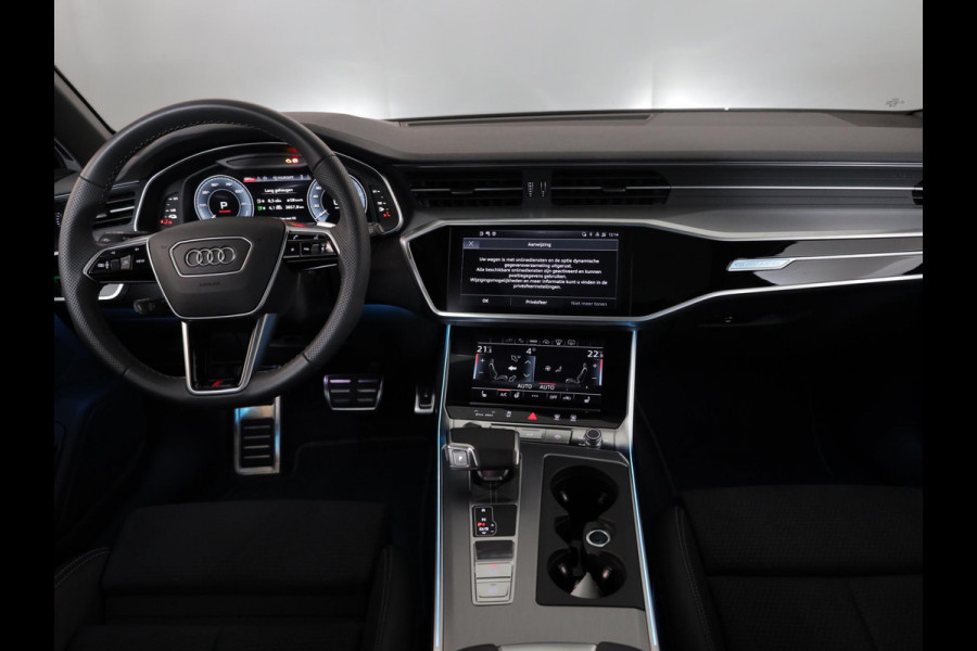 Audi A6 Avant 55 TFSI e quattro S edition 367pk | Panoramadak | Head up Display | Wegklapbare trekhaak | Adaptieve cruise controle | Parkeercamera