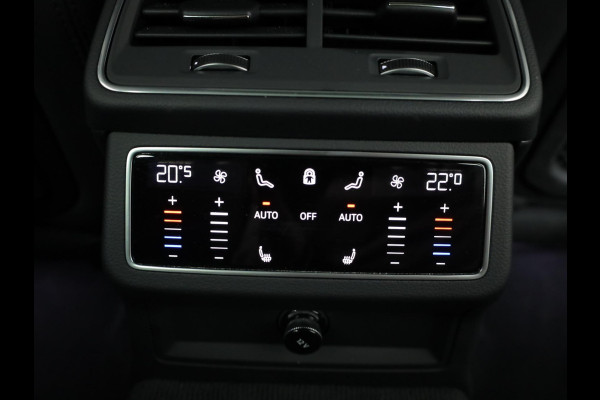 Audi A6 Avant 55 TFSI e quattro S edition 367pk | Panoramadak | Head up Display | Wegklapbare trekhaak | Adaptieve cruise controle | Parkeercamera