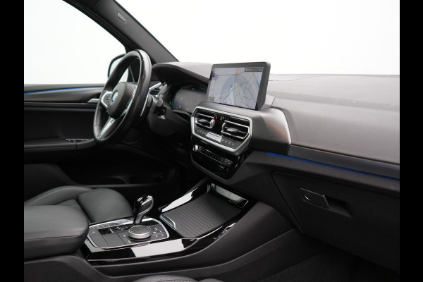 BMW X3 xDrive30e M Sport FACELIFT Plug In Hybrid 293pk Dealer O.H. PHEV | Panodak | Laser LED | Head Up | 360 Camera | Lederen Sportstoelen Memory & Verwarmd | Apple Carplay | Sfeerverlichting | Stuur Verwarmd | Keyless | Blis | Navigatie | Virtual | DAB |