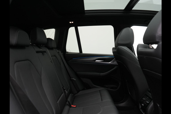 BMW X3 xDrive30e M Sport FACELIFT Plug In Hybrid 293pk Dealer O.H. PHEV | Panodak | Laser LED | Head Up | 360 Camera | Lederen Sportstoelen Memory & Verwarmd | Apple Carplay | Sfeerverlichting | Stuur Verwarmd | Keyless | Blis | Navigatie | Virtual | DAB |
